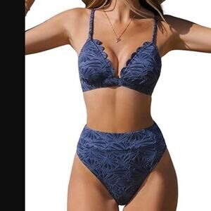 Cupshe Brand NWT Size Medium Navy Blue Floral High Waisted Scalloped Bikini Swim